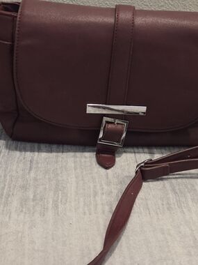 Women’s Concealed Carry Crossbody Bag Damsel In Defense